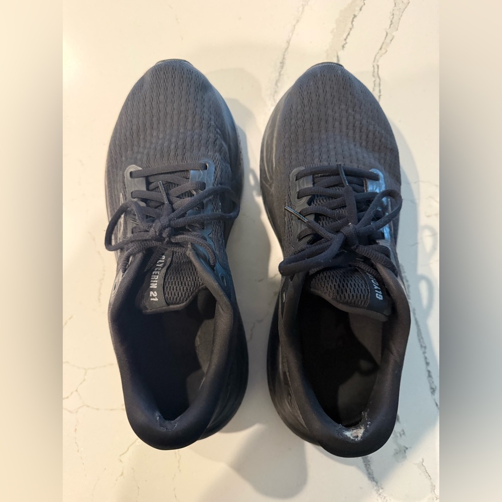 Brooks Women's Athletic Shoes - Black 10.5 glycerin 21